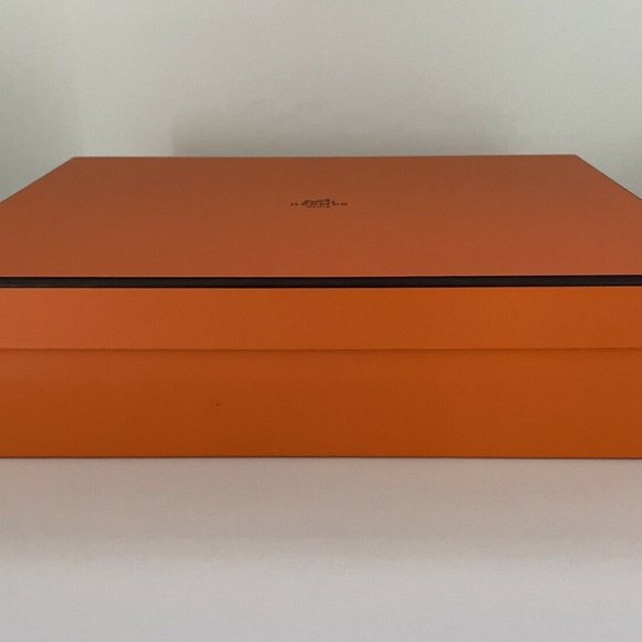 Authentic Hermes Paris Empty Orange Gift Box 13.25" x 9.25" x 3.25" - Picture 2 of 4